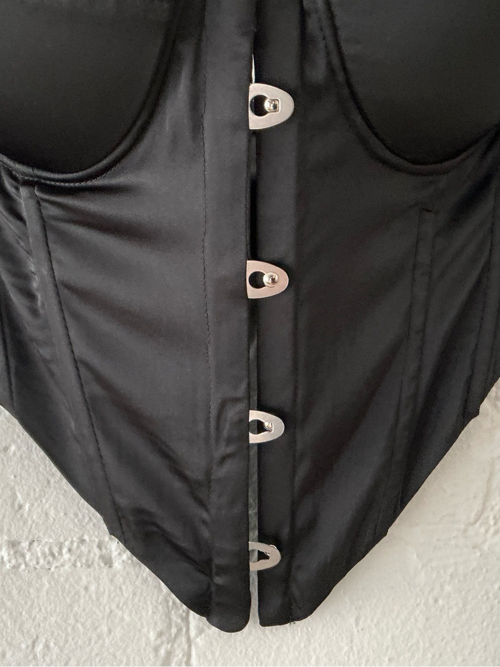 AKIRA Strapless Corset Black Front Hook Pointed Hem Padded Goth Steampunk Glam S - Picture 2 of 7